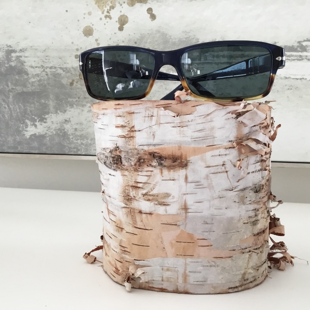 Persol Polarized Sunglasses Tortoiseshell w Blue